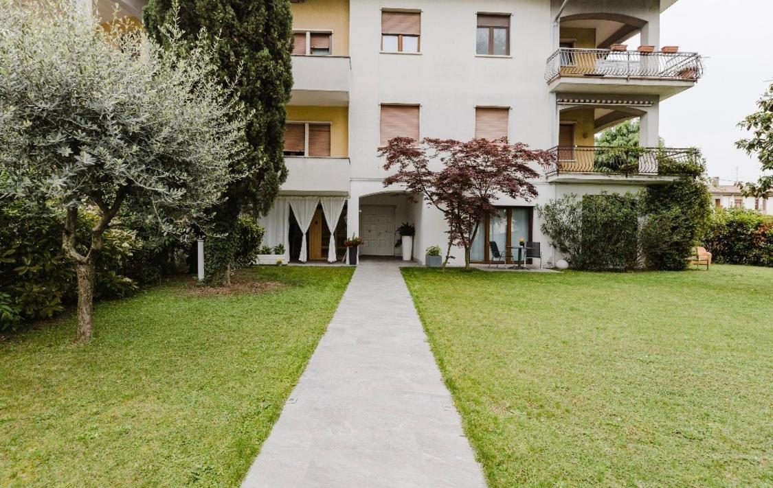 Relax & Emozioni Rooms Valeggio sul Mincio Luaran gambar