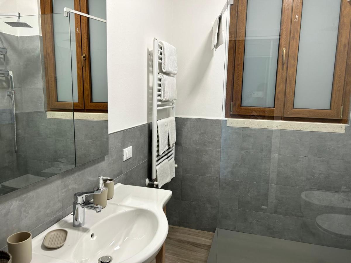Relax & Emozioni Rooms Valeggio sul Mincio Luaran gambar