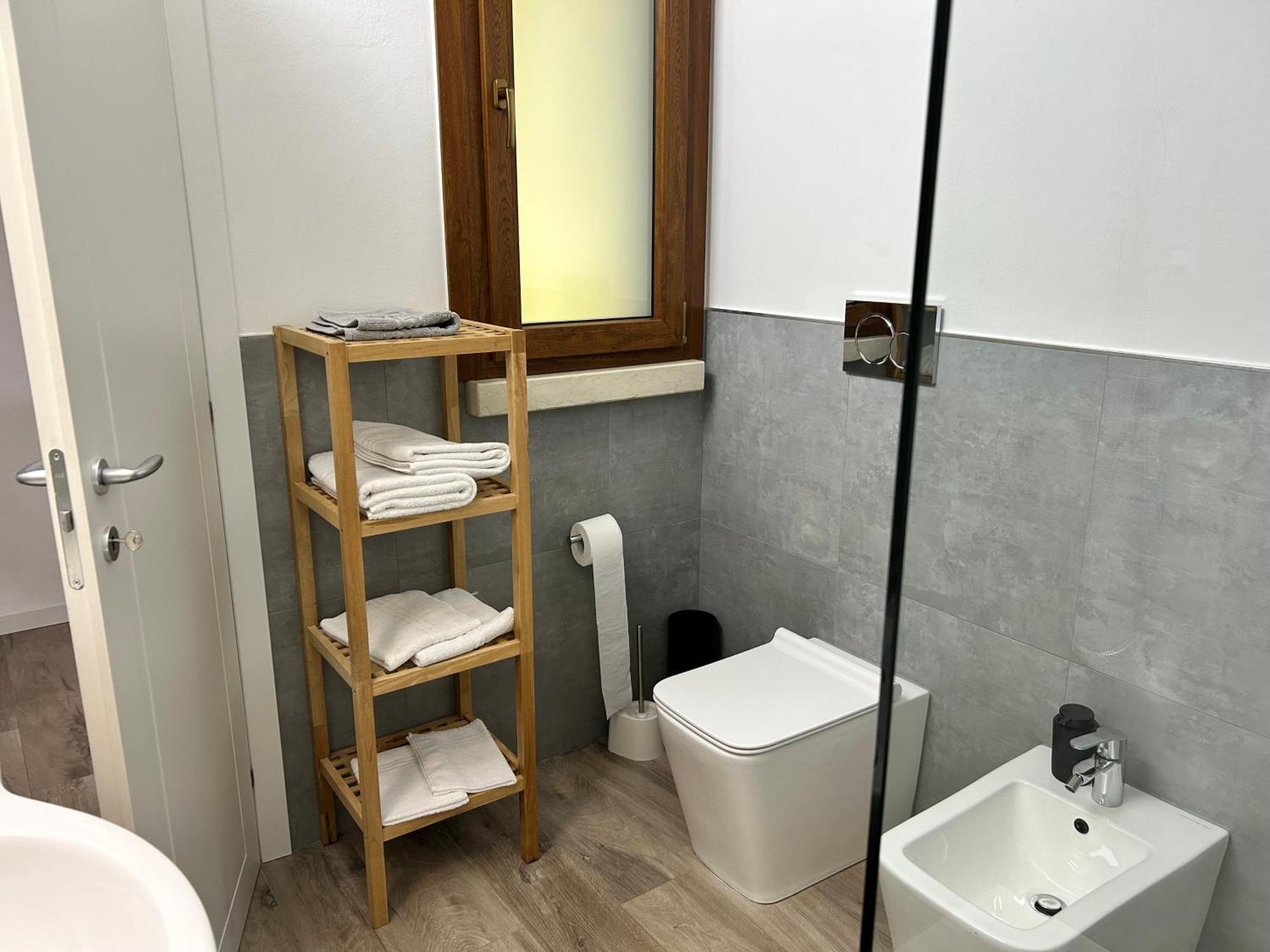 Relax & Emozioni Rooms Valeggio sul Mincio Luaran gambar